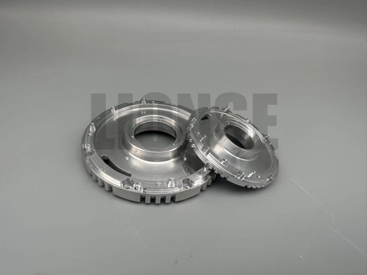 合金材料の利点は何ですか？