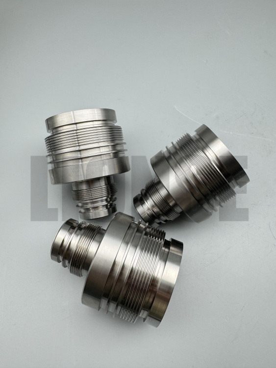 深海機器にグレード 5 チタン合金が選ばれるのはなぜですか?